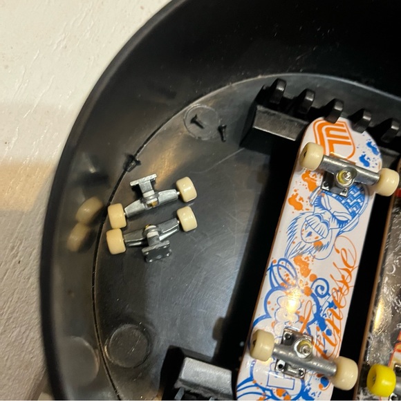 TECH DECK SET With Case & Ramps - Picture 5 of 9